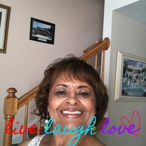 Meet your Posher, Maxine